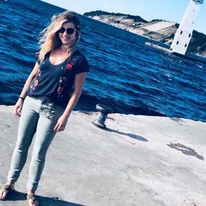 Meet your Posher, Annie